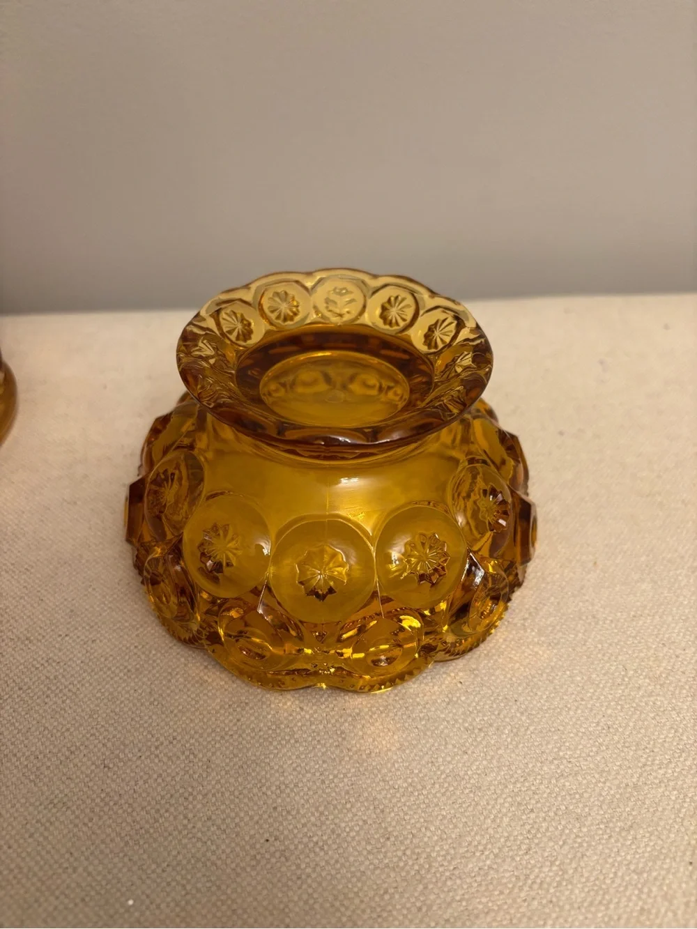VTG MCM  L.E. SMITH AMBER GLASS MOON & STARS FAIRY LAMP 6 1/4